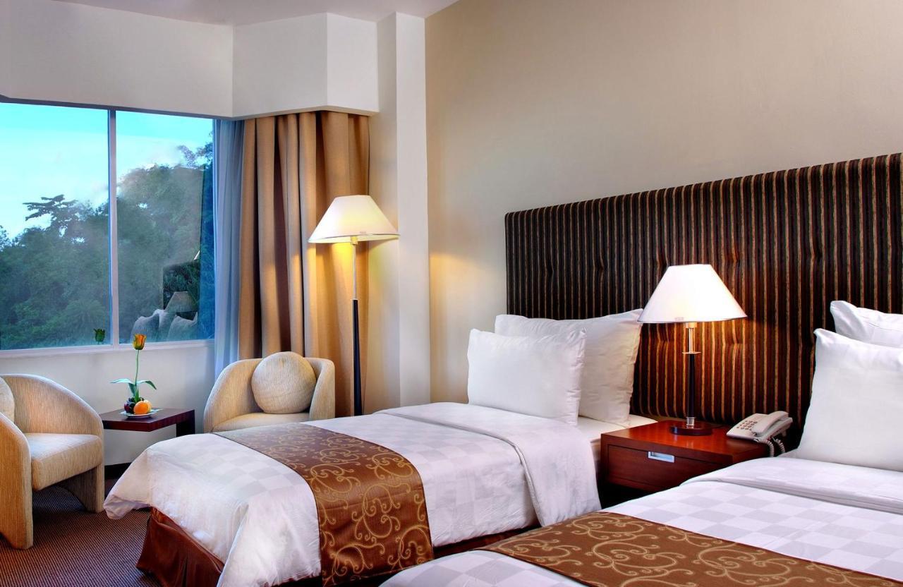 Aston Jayapura Hotel And Convention Center Exterior photo