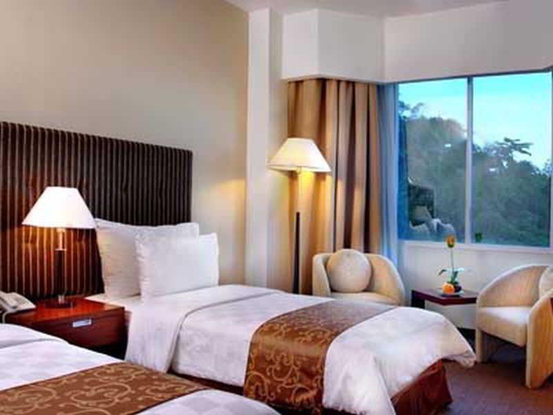 Aston Jayapura Hotel And Convention Center Room photo